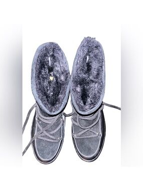 Women's Fur Lined Lace-Up Winter Boots in Grey